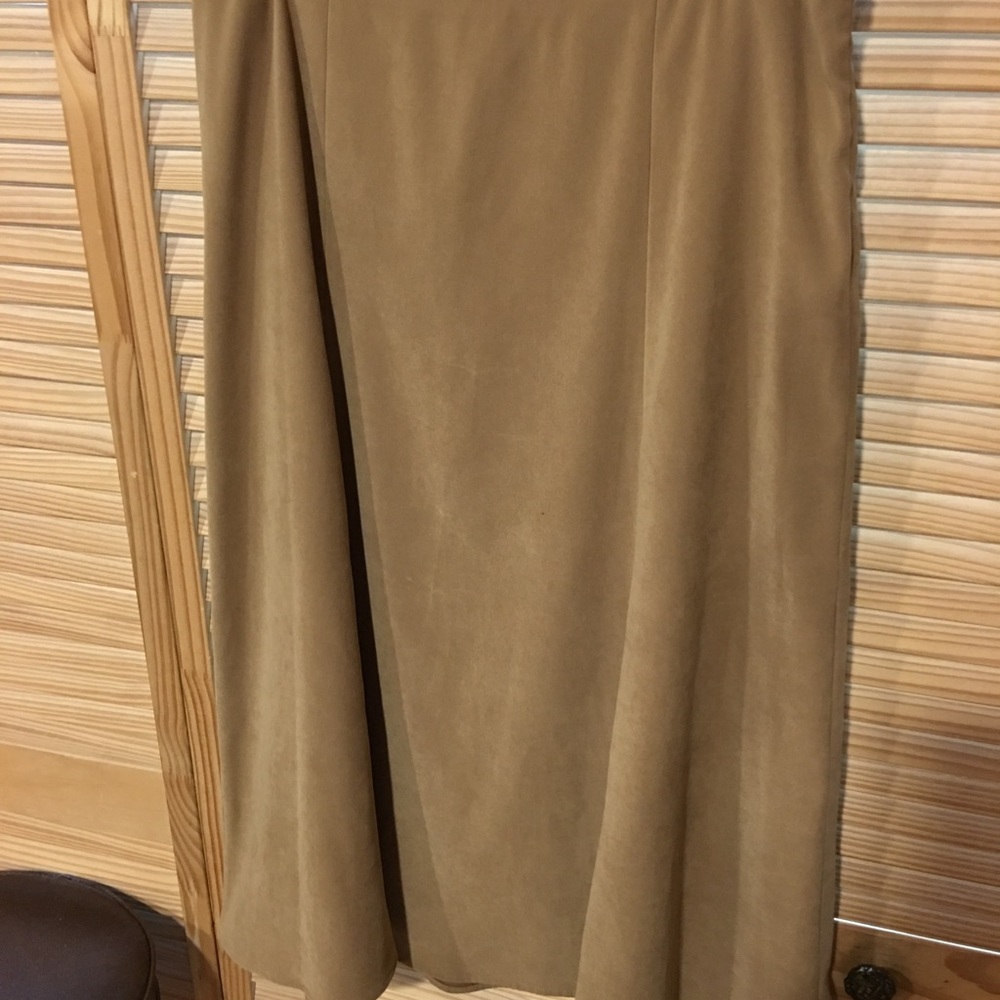 Soft long skirt